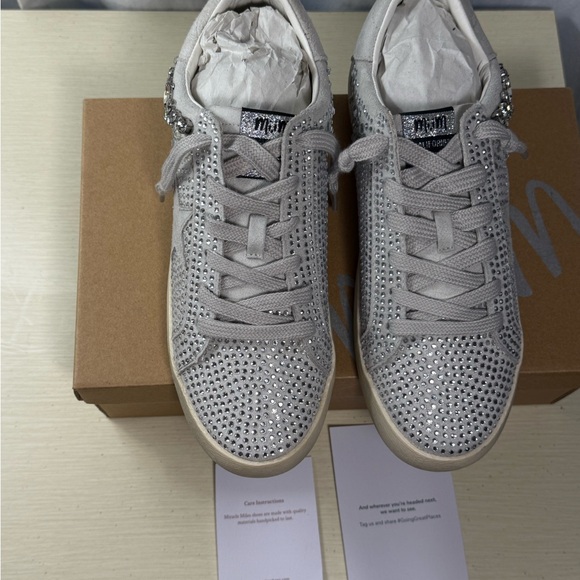 Mi.iM Goldie Rubber Sole Lace-up Rhinestone Star Sneakers  7.5 - Picture 9 of 9